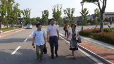 市文明辦領(lǐng)導(dǎo)蒞臨我校指導(dǎo)文明校園創(chuàng)建工作