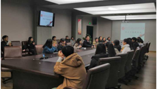 我校學(xué)生干部座談會成功召開