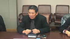 我校舉行中層干部任前集體談話