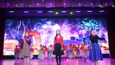 不忘初心育桃李，執(zhí)夢(mèng)前行譜華章——我校2020年元旦迎新晚會(huì)