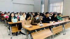 黨委委員、副校長(zhǎng)呂虹為學(xué)前二系師生宣講黨的二十大精神