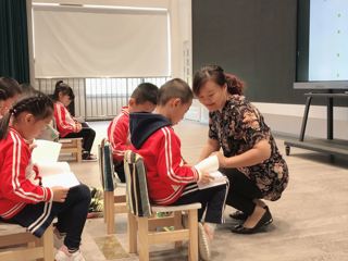 尚紅艷